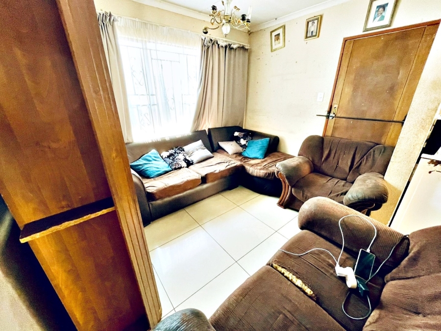 2 Bedroom Property for Sale in Birch Acres Gauteng