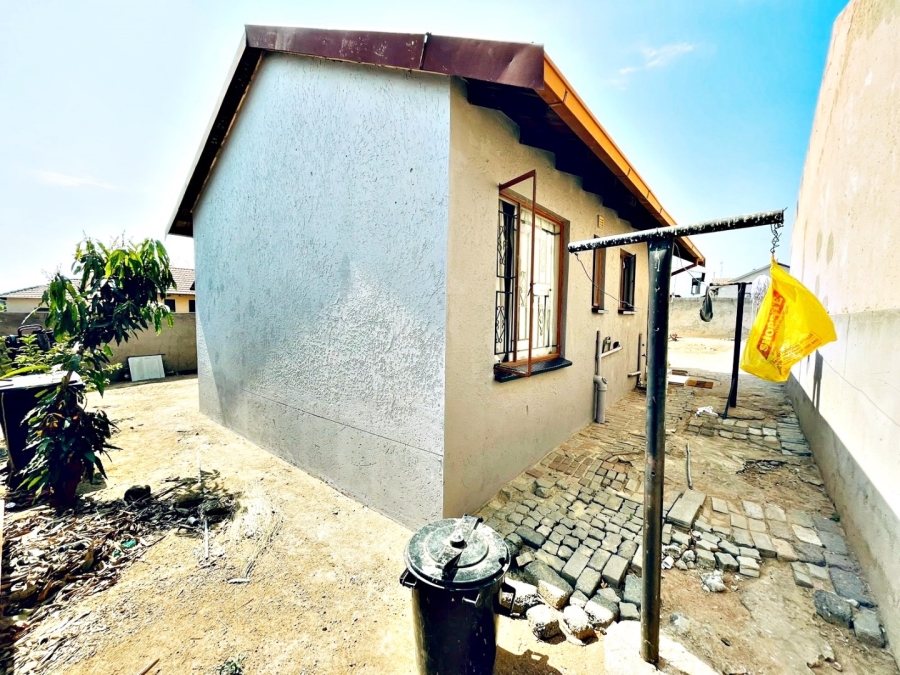 2 Bedroom Property for Sale in Birch Acres Gauteng