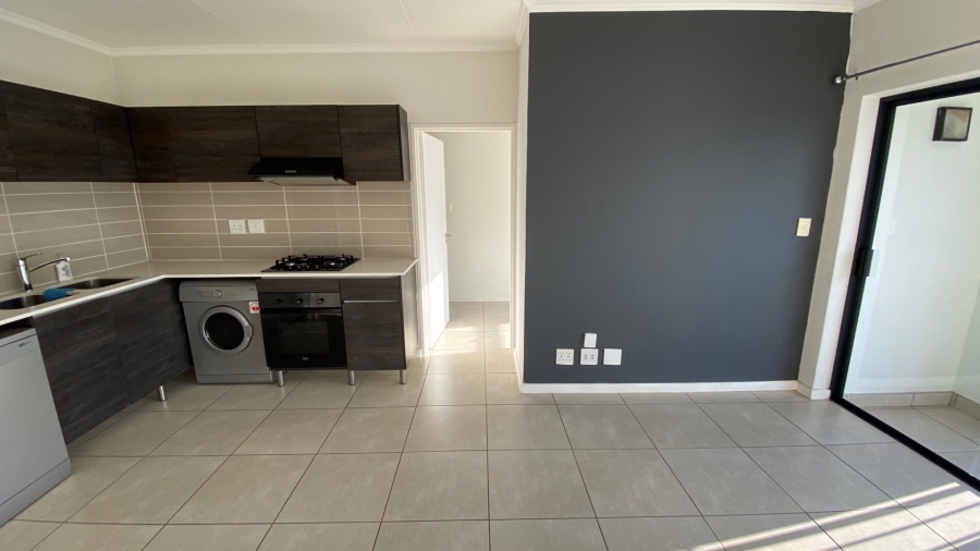 1 Bedroom Property for Sale in Bryanston Gauteng