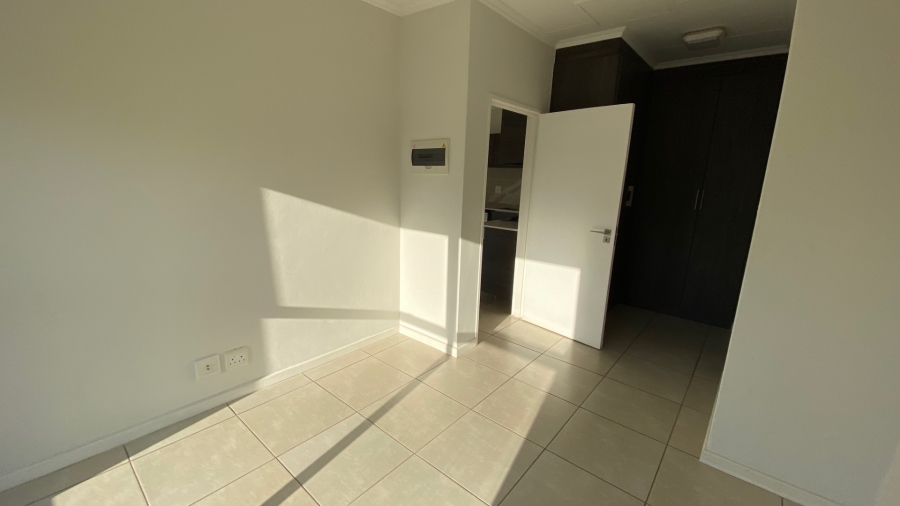 1 Bedroom Property for Sale in Bryanston Gauteng