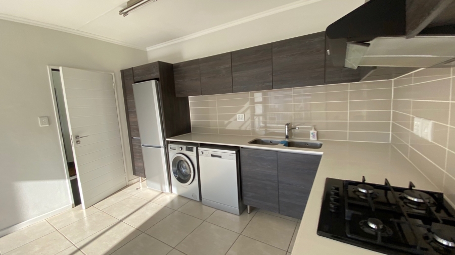 1 Bedroom Property for Sale in Bryanston Gauteng