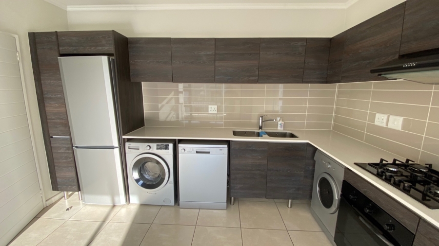 1 Bedroom Property for Sale in Bryanston Gauteng