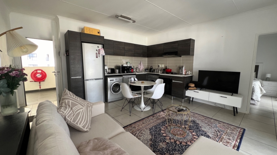 1 Bedroom Property for Sale in Bryanston Gauteng