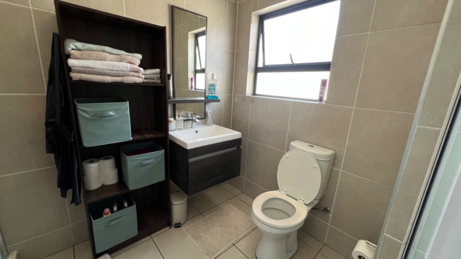 1 Bedroom Property for Sale in Bryanston Gauteng