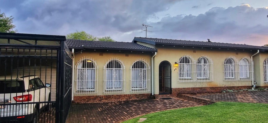 To Let 3 Bedroom Property for Rent in Atlasville Gauteng