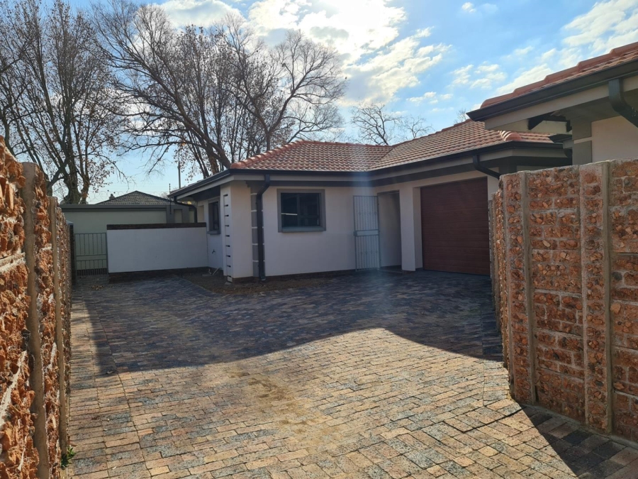 2 Bedroom Property for Sale in Comet Gauteng