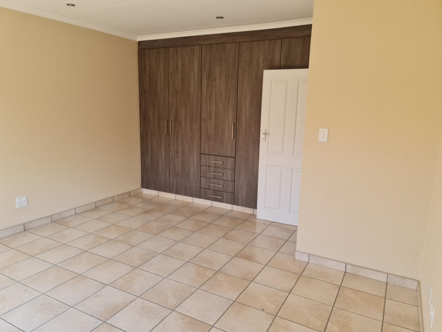 2 Bedroom Property for Sale in Comet Gauteng