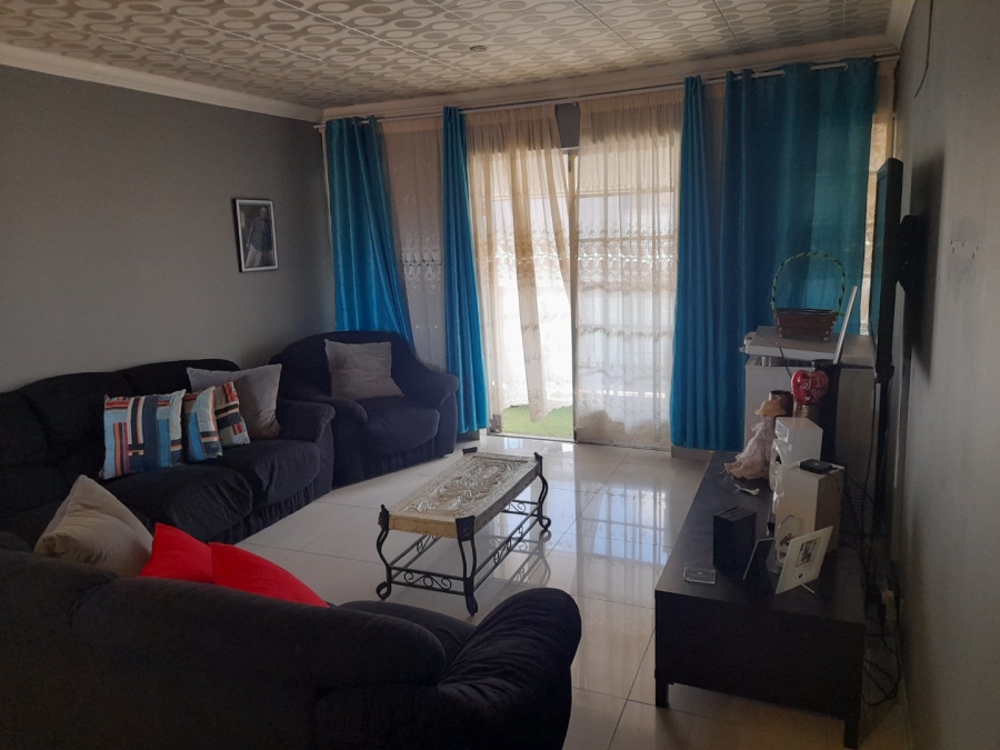 To Let 2 Bedroom Property for Rent in Parkdene Gauteng