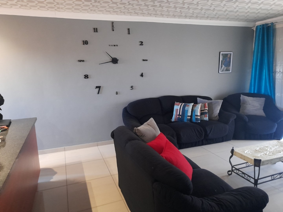 To Let 2 Bedroom Property for Rent in Parkdene Gauteng