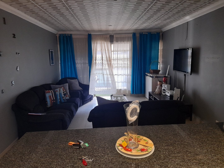 To Let 2 Bedroom Property for Rent in Parkdene Gauteng