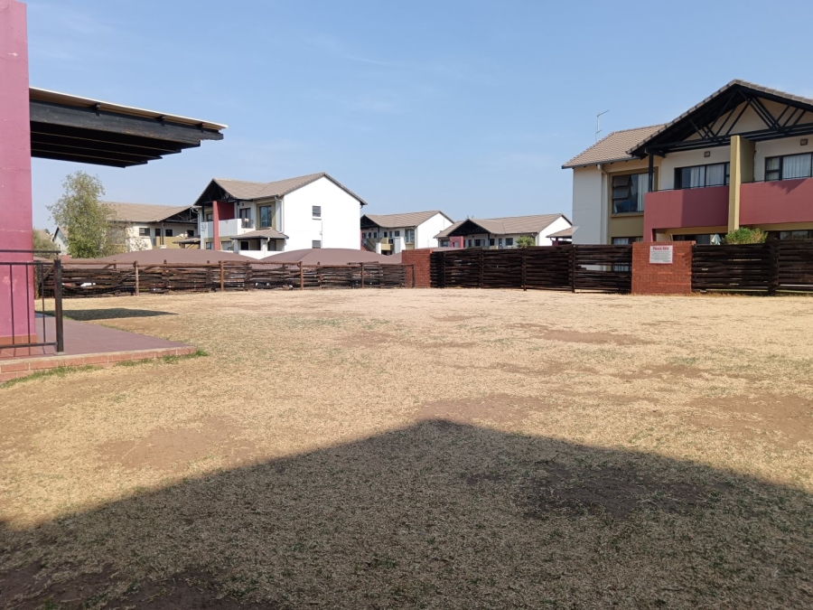 To Let 3 Bedroom Property for Rent in Noordwyk Gauteng