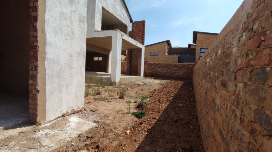  Bedroom Property for Sale in Eldo Village Estate Gauteng