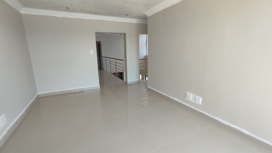  Bedroom Property for Sale in Eldo Village Estate Gauteng