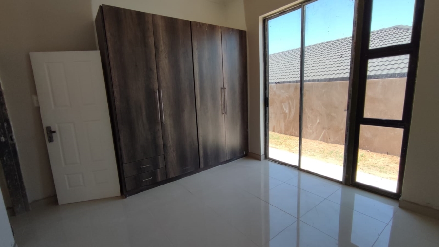  Bedroom Property for Sale in Eldo Village Estate Gauteng