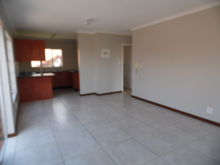 2 Bedroom Property for Sale in The Reeds Gauteng