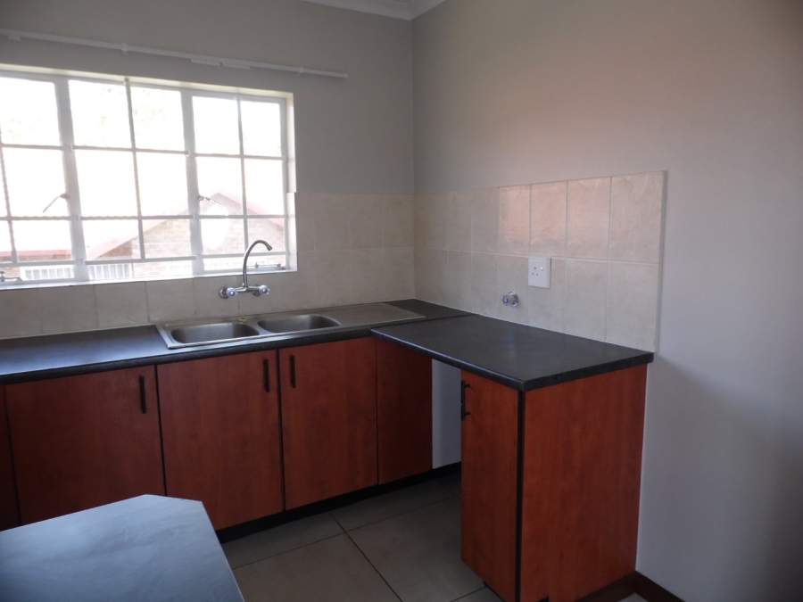 2 Bedroom Property for Sale in The Reeds Gauteng