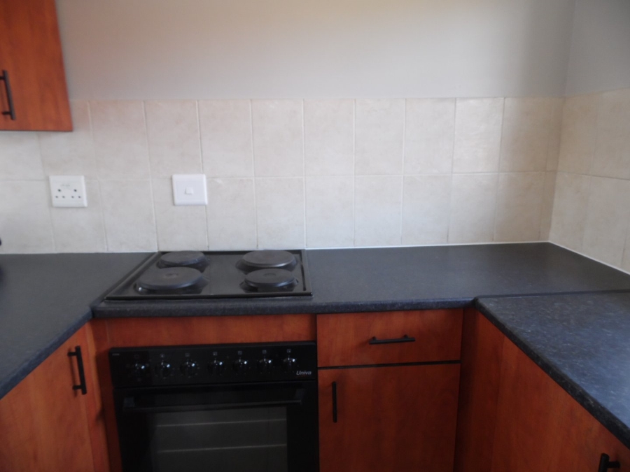 2 Bedroom Property for Sale in The Reeds Gauteng