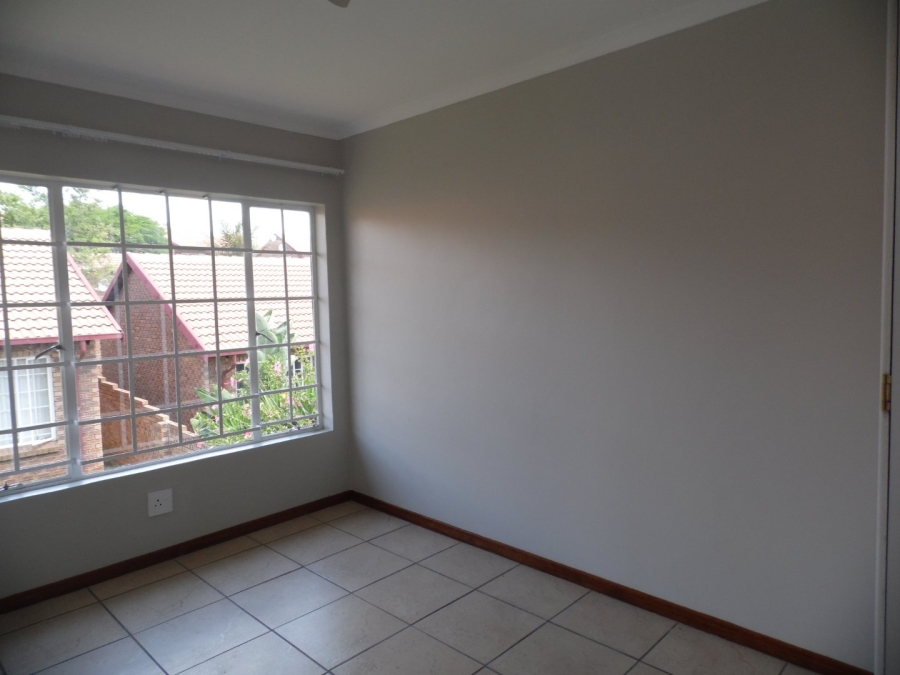 2 Bedroom Property for Sale in The Reeds Gauteng