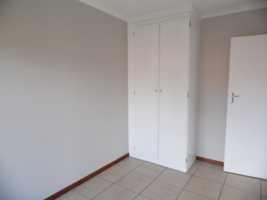 2 Bedroom Property for Sale in The Reeds Gauteng