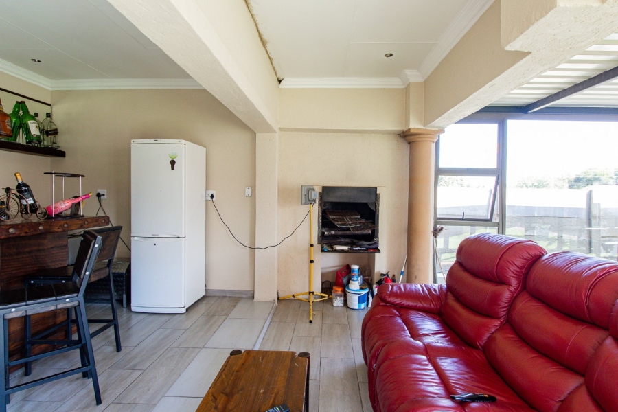 5 Bedroom Property for Sale in The Reeds Gauteng