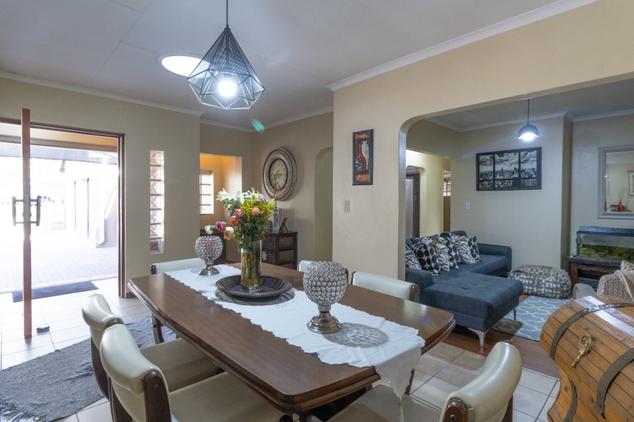 3 Bedroom Property for Sale in Rooihuiskraal Gauteng