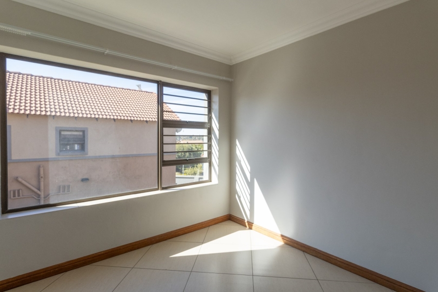 3 Bedroom Property for Sale in Thatchfield Estate Gauteng