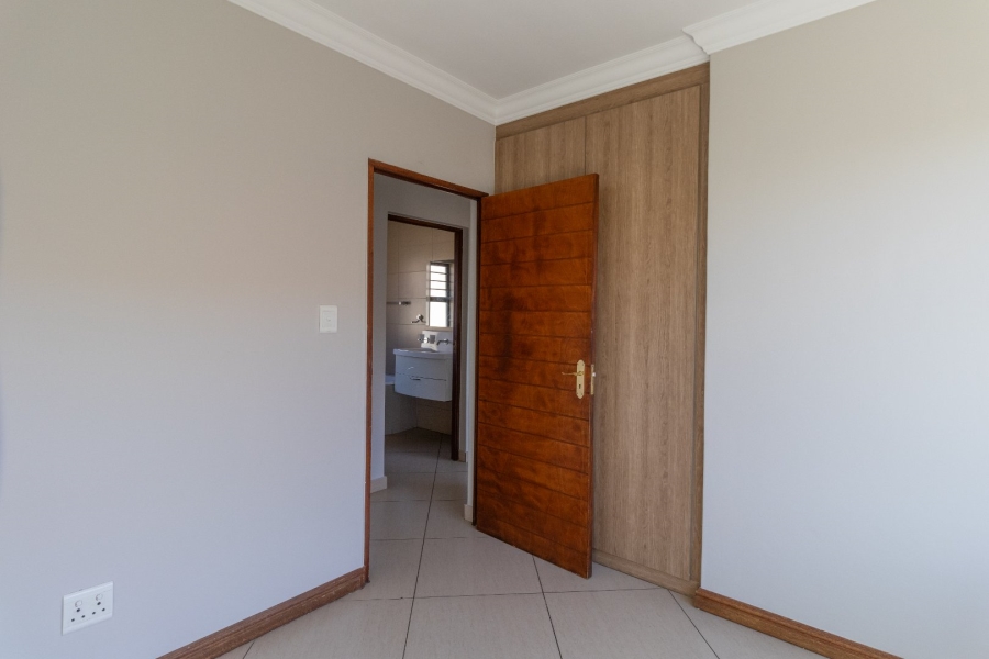 3 Bedroom Property for Sale in Thatchfield Estate Gauteng