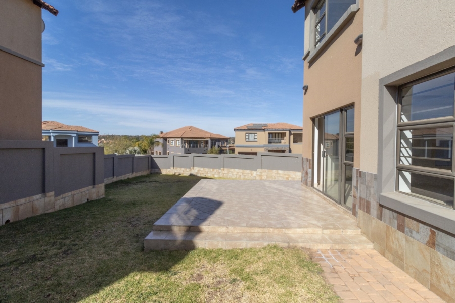 3 Bedroom Property for Sale in Thatchfield Estate Gauteng