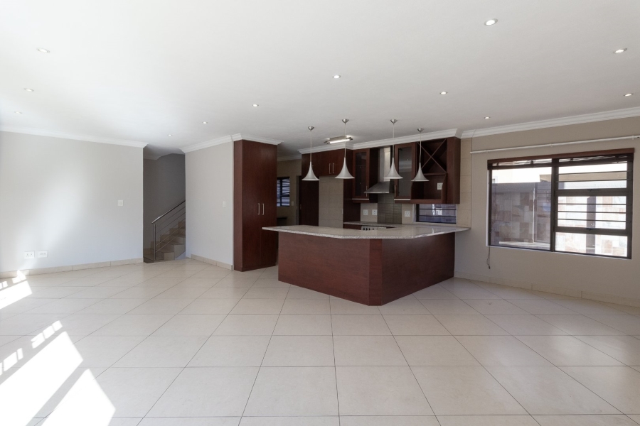 3 Bedroom Property for Sale in Thatchfield Estate Gauteng