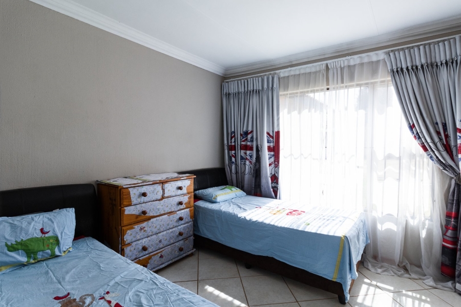 4 Bedroom Property for Sale in The Reeds Gauteng