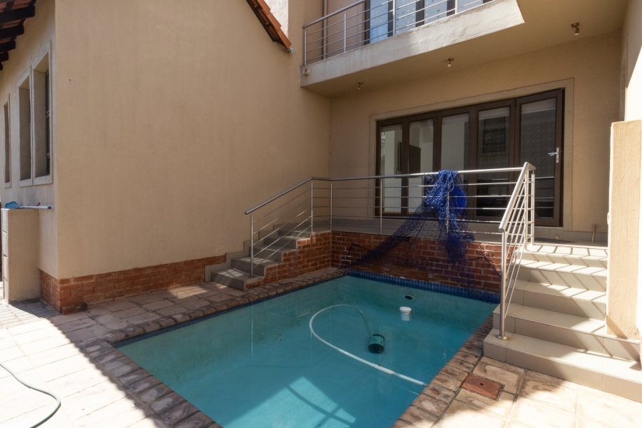 6 Bedroom Property for Sale in Brooklands Lifestyle Estate Gauteng