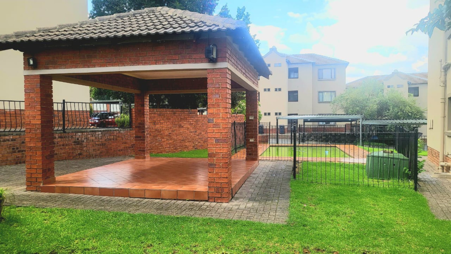 2 Bedroom Property for Sale in Bloubosrand Gauteng