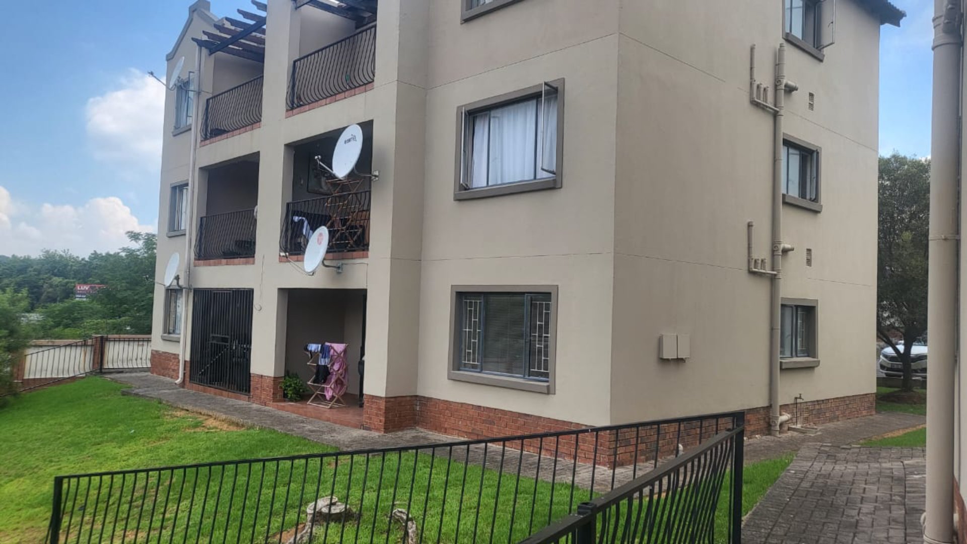 2 Bedroom Property for Sale in Bloubosrand Gauteng