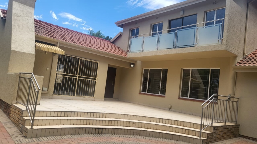 To Let 4 Bedroom Property for Rent in Witkoppen Gauteng