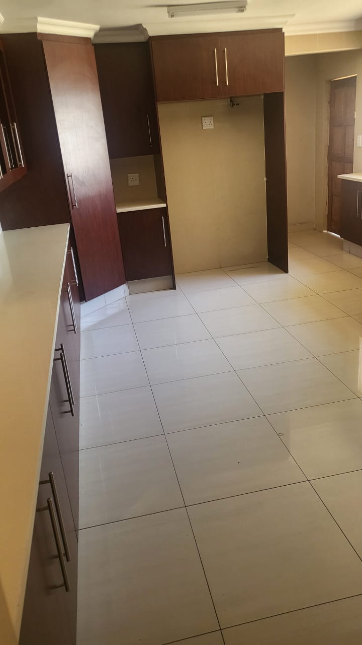 To Let 4 Bedroom Property for Rent in Witkoppen Gauteng