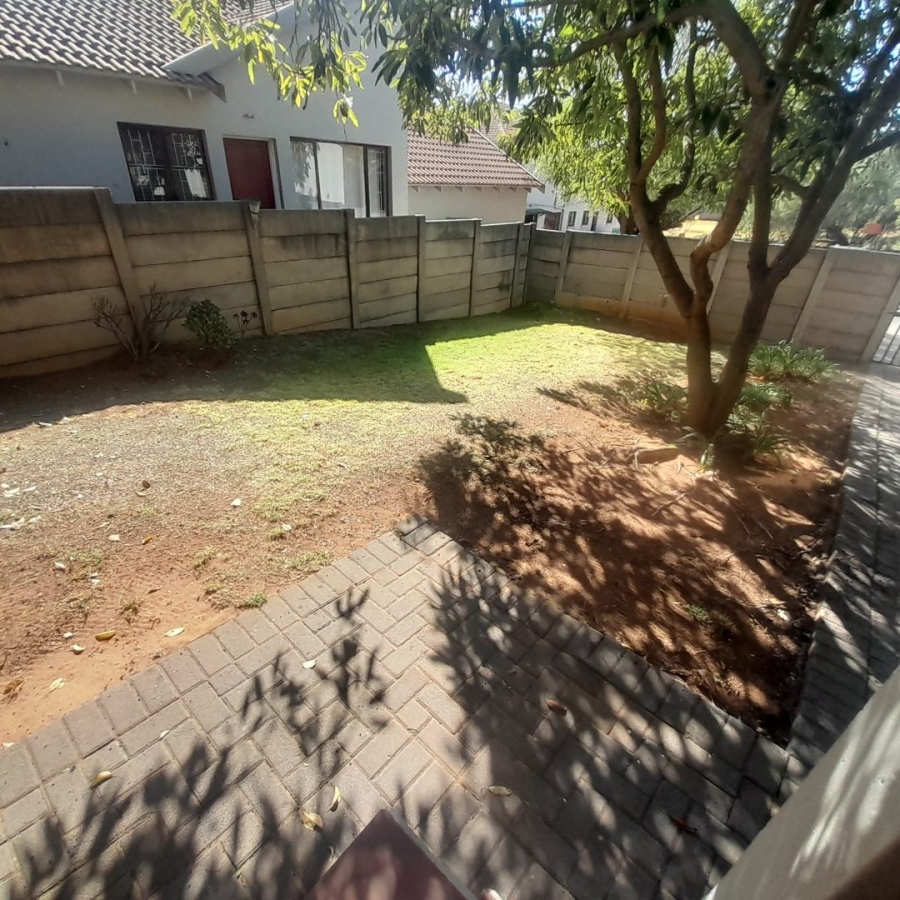 To Let 2 Bedroom Property for Rent in Radiokop Gauteng