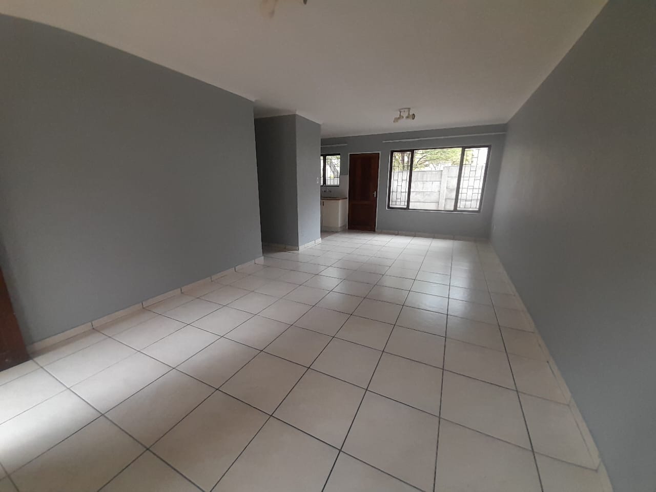 To Let 2 Bedroom Property for Rent in Radiokop Gauteng