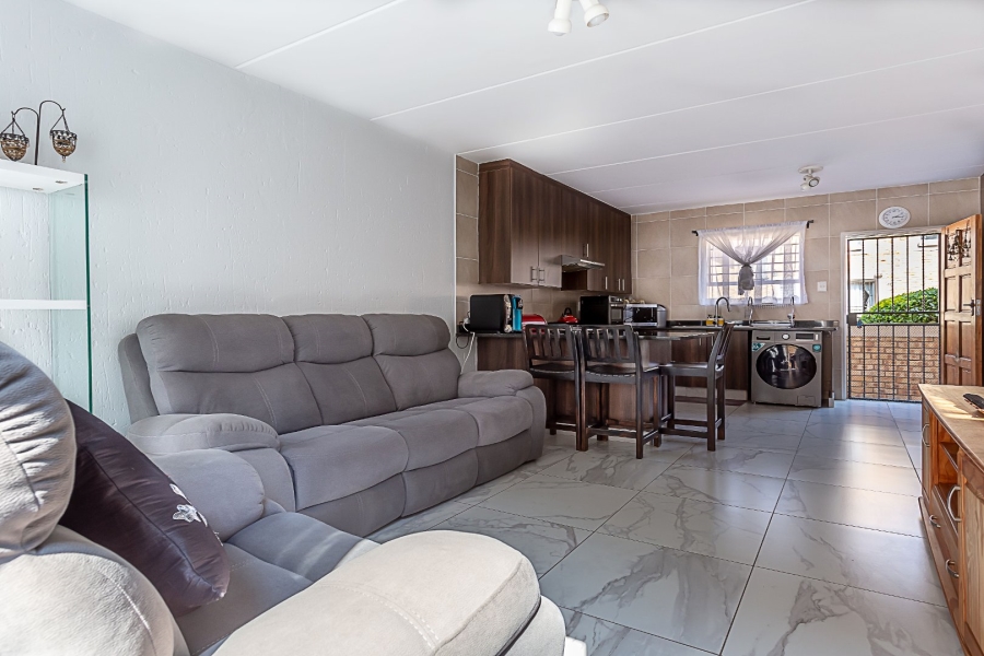 3 Bedroom Property for Sale in Wilgeheuwel Gauteng