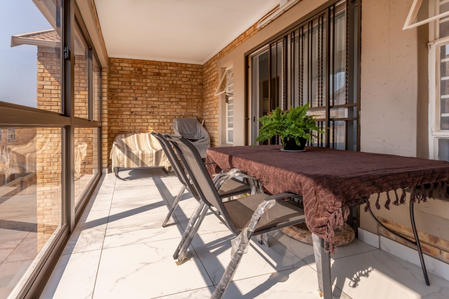 3 Bedroom Property for Sale in Wilgeheuwel Gauteng