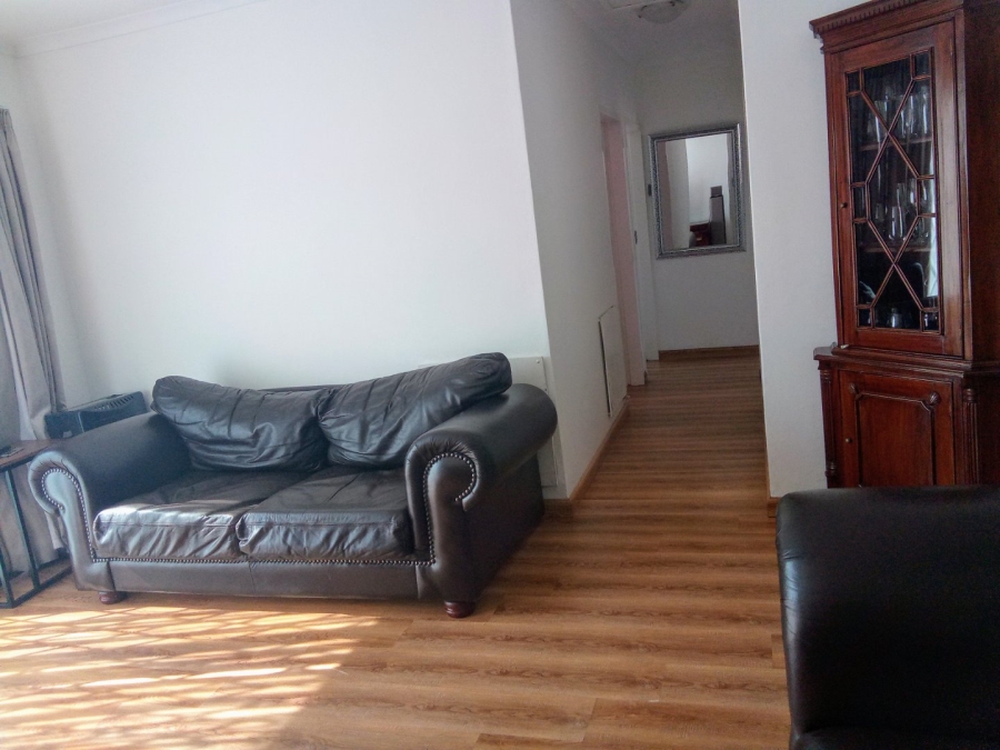 To Let  Bedroom Property for Rent in Wilgeheuwel Gauteng