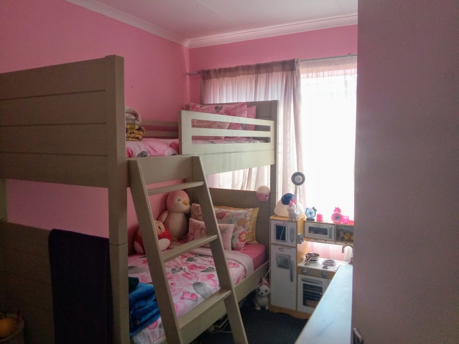 To Let  Bedroom Property for Rent in Wilgeheuwel Gauteng