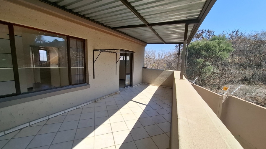 2 Bedroom Property for Sale in Bassonia Gauteng