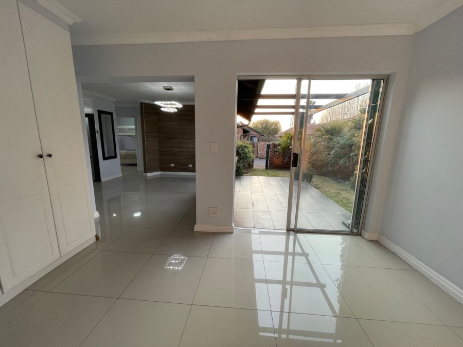 2 Bedroom Property for Sale in Terenure Gauteng