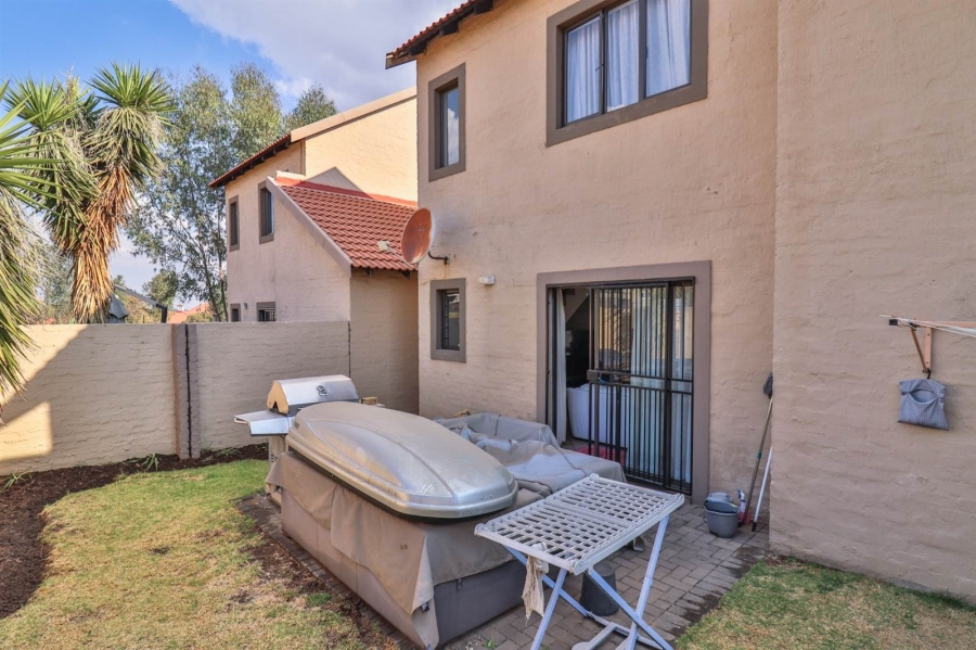 2 Bedroom Property for Sale in Halfway Gardens Gauteng