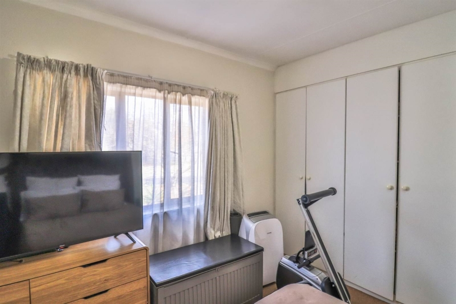 2 Bedroom Property for Sale in Halfway Gardens Gauteng