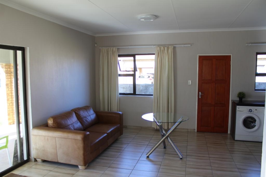 3 Bedroom Property for Sale in Azaadville Gardens Gauteng