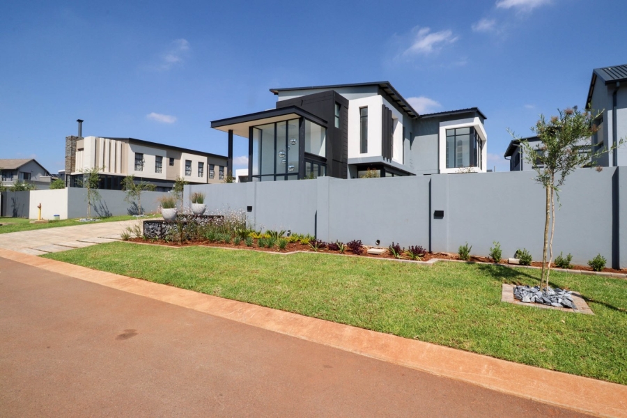 4 Bedroom Property for Sale in Midstream Ridge Gauteng