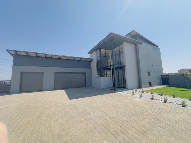 4 Bedroom Property for Sale in Midstream Heights Gauteng