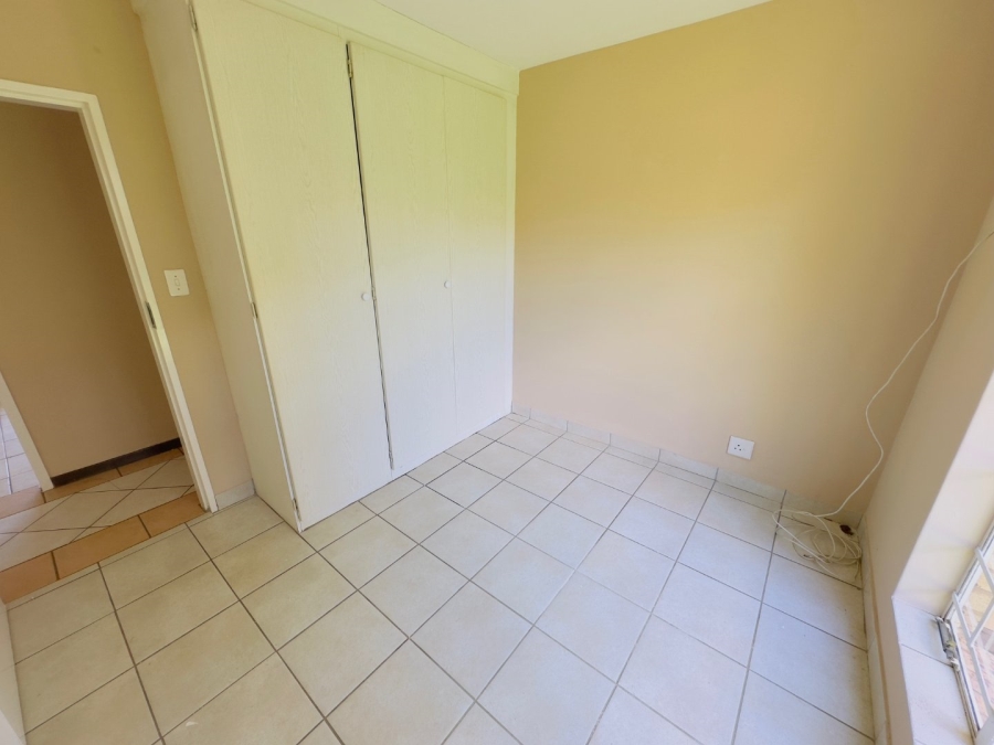 3 Bedroom Property for Sale in Die Hoewes Gauteng