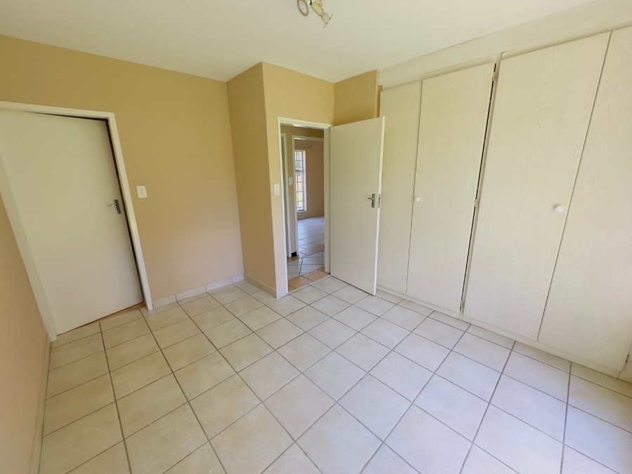 3 Bedroom Property for Sale in Die Hoewes Gauteng